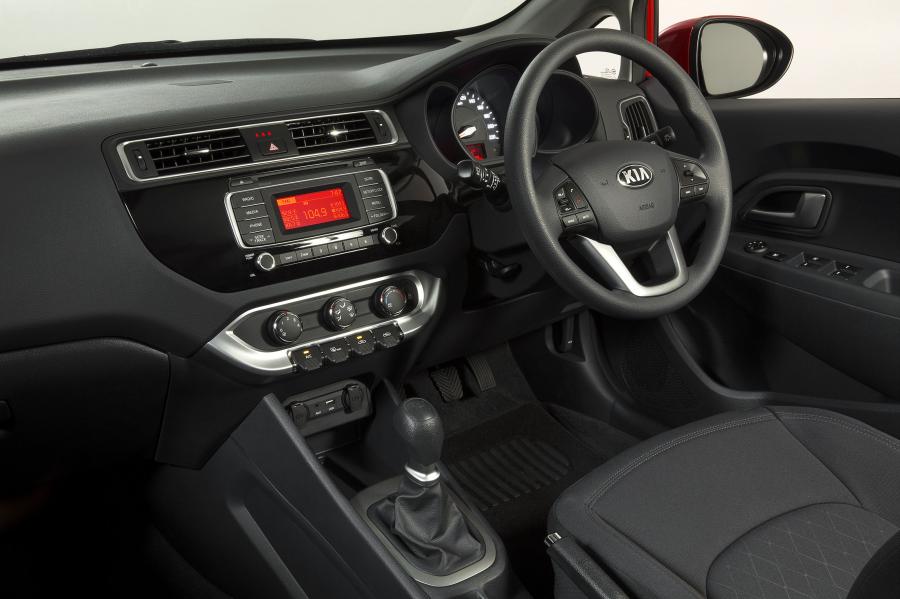  Kia Rio 3-Door 2015 года  (AU) (фото 5 из 5)
